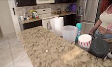 Avustralyalı puma, bölüm 1'de amını spermlerle dolduruyor